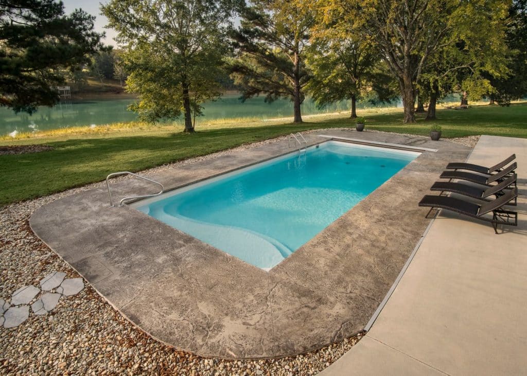Latham Fiberglass Barcelona | PEARL WHITE G3 inground pool