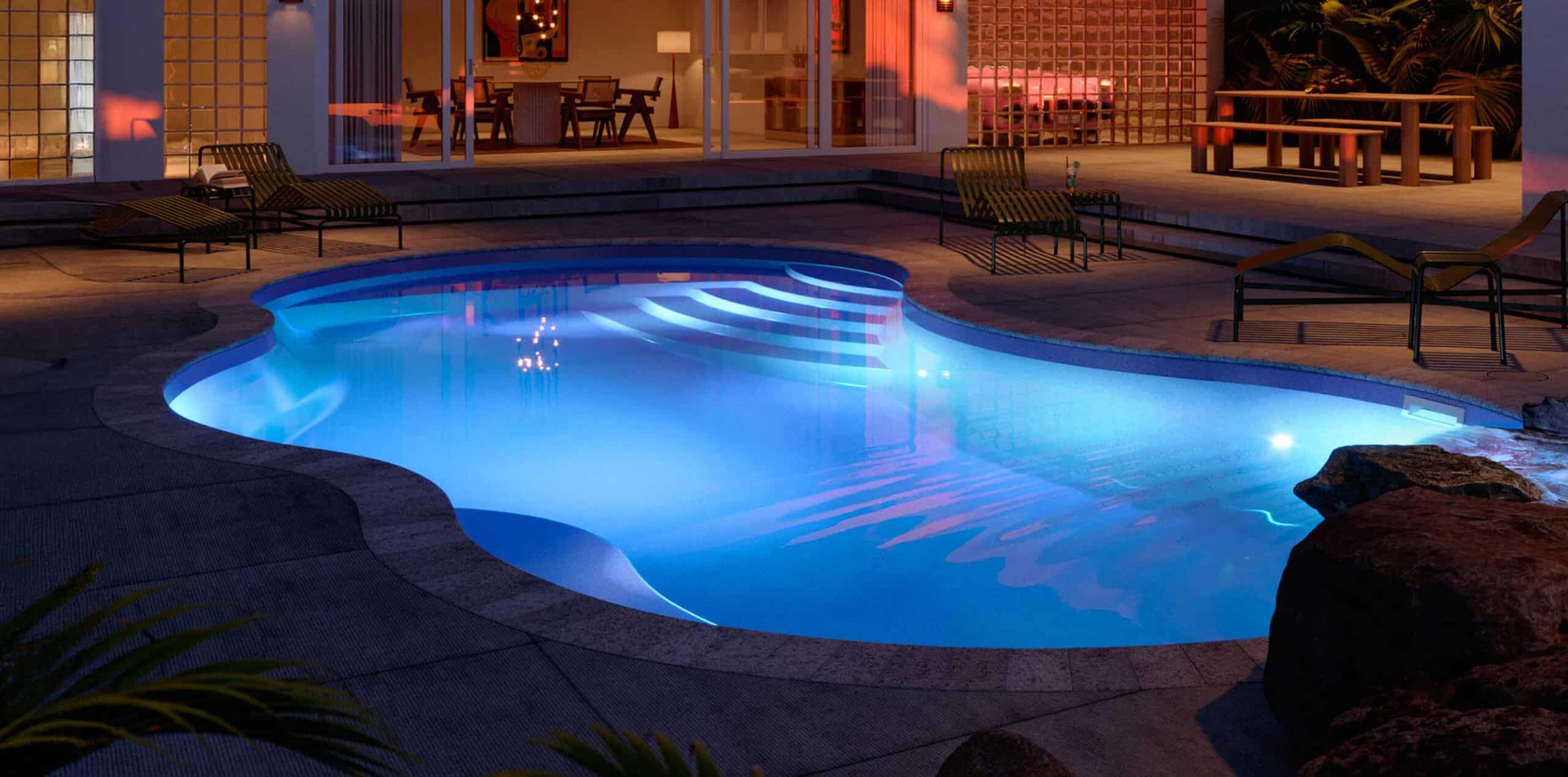 Latham Fiberglass Model Coral 16