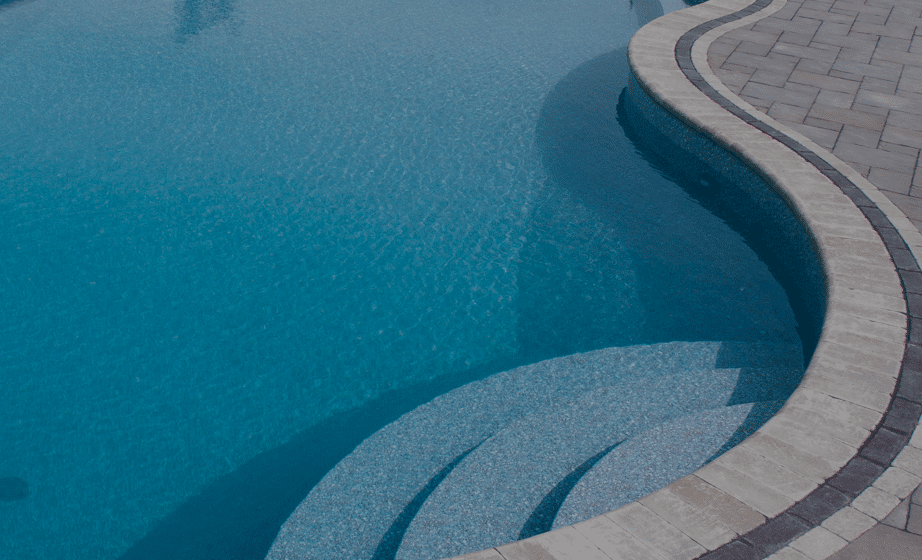 2-2_How-to-Shock-Your-Swimming-Pool@2x